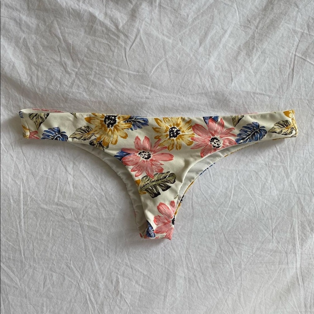 Billabong swim bottom